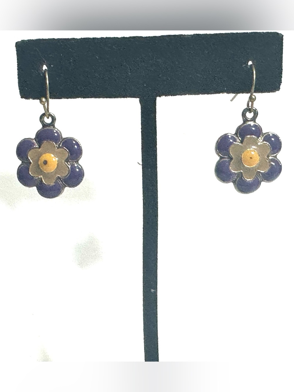 Purple Enamel Flower Power Dangle Earrings Mod Hippie Retro Dainty & Sweet